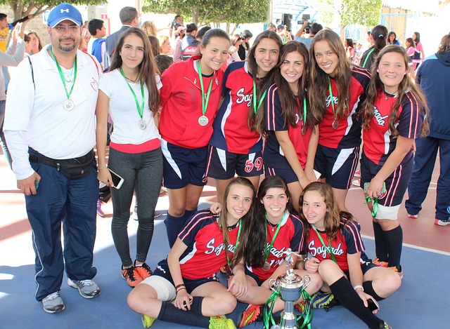 争议的交织 争议的交织